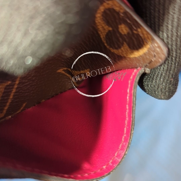 ⚡ FLASH SALE - Louis Vuitton Portefeiulle Sarah Wallet - Picture 13 of 16